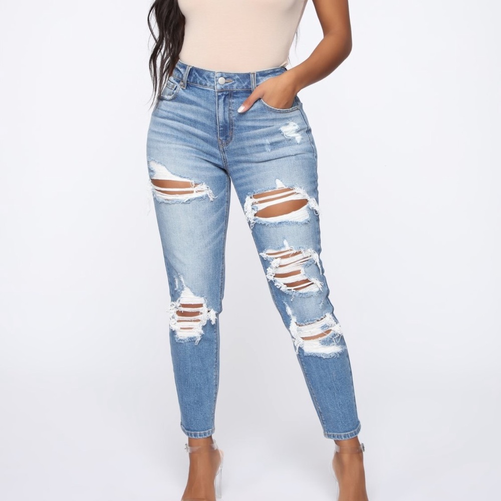 High rise ripped jeans